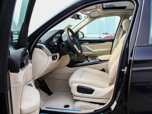 2014款xDrive35i 领先型 前排空间