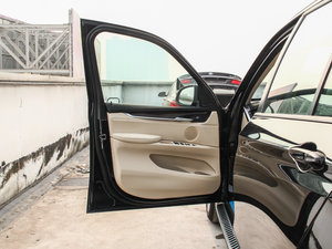 2014款xDrive35i 领先型 驾驶位车门
