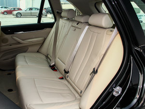 2014款xDrive35i 领先型 后排座椅