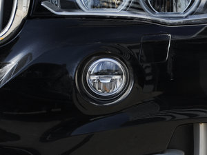 2014款xDrive35i 尊享型 前雾灯