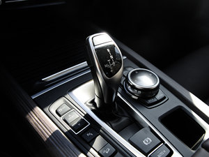 2014款xDrive35i 尊享型 换挡杆