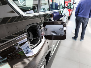 2014款xDrive35i 豪华型 油箱盖