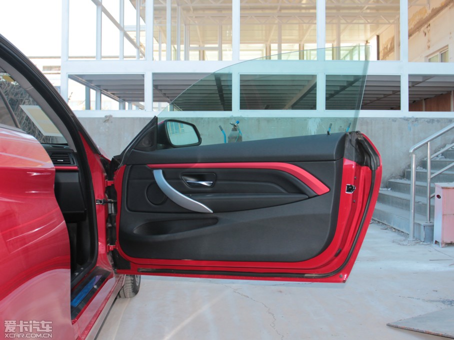 2014��R4ϵ 435i xDrive�\���OӋ���b