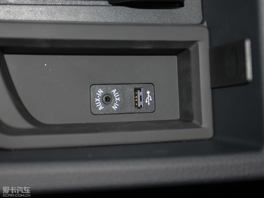 2014��R4ϵ 435i xDrive�\���OӋ���b