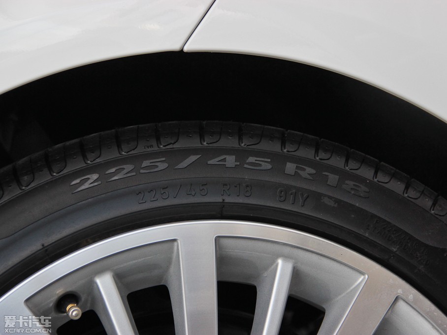 2014R4ϵ 428i AOӋb