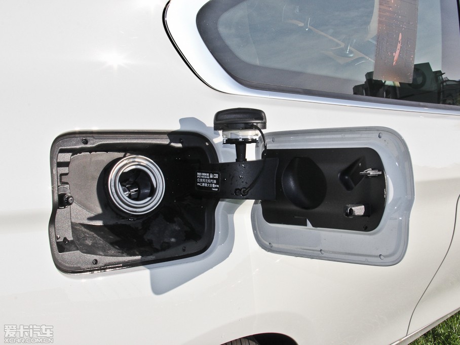 2014R4ϵ 420i OӋb