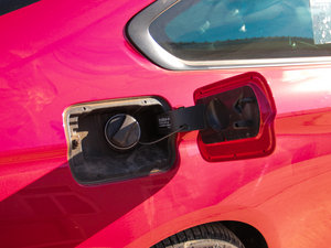 2014435i xDrive\OӋb w