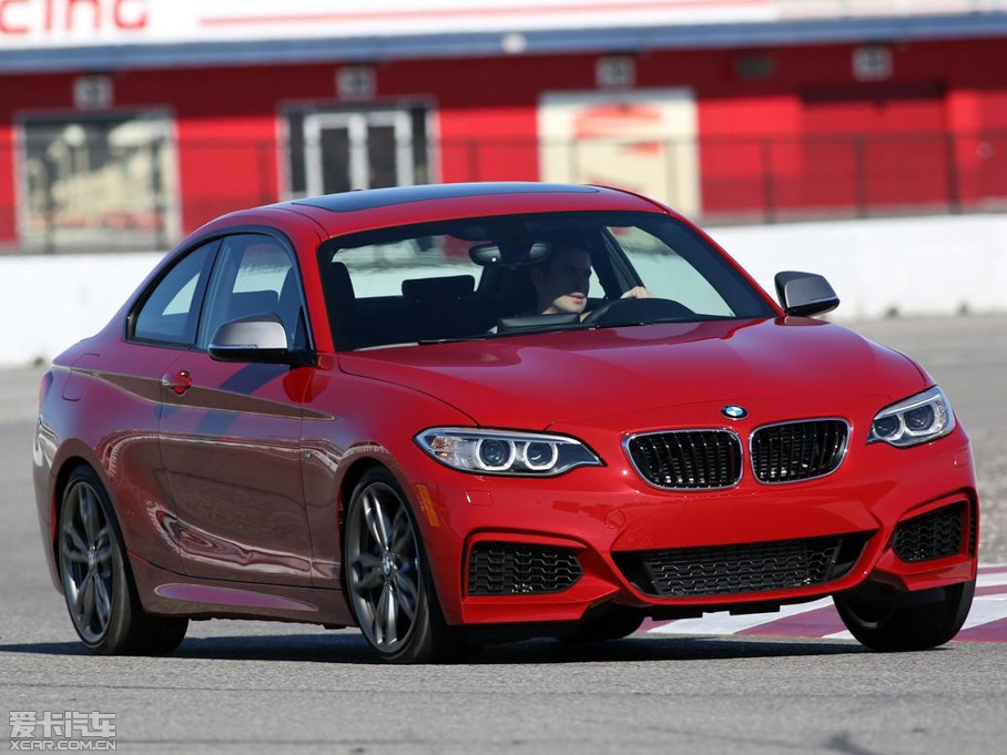 2014R2ϵpT M235i