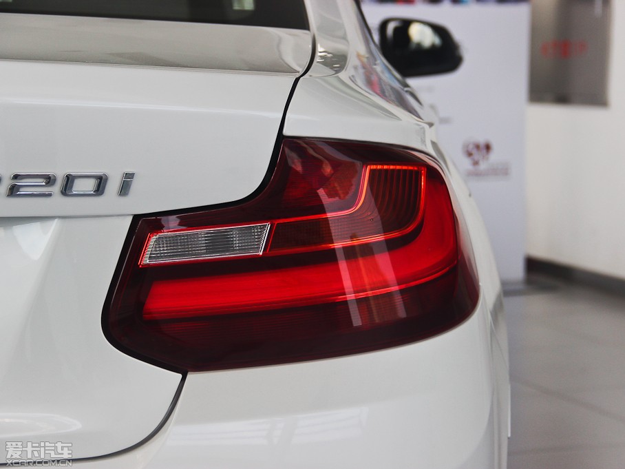 2014R2ϵpT 220i \OӋb