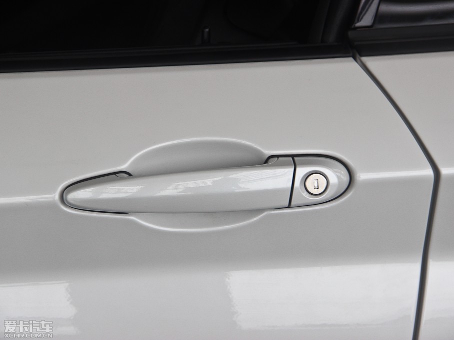 2014R2ϵpT 220i \OӋb