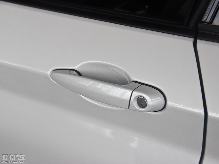 2014R2ϵpT 220i \OӋb