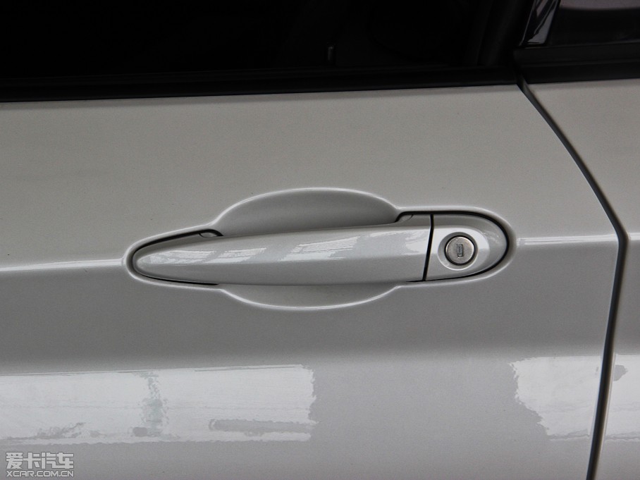 2014R2ϵpT 220i \OӋb