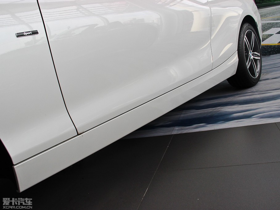 2014R2ϵpT 220i \OӋb