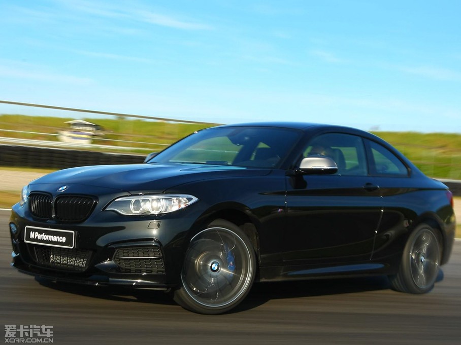 2014R2ϵpT M235i Track Edition