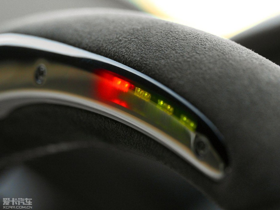 2014R2ϵpT M235i Track Edition