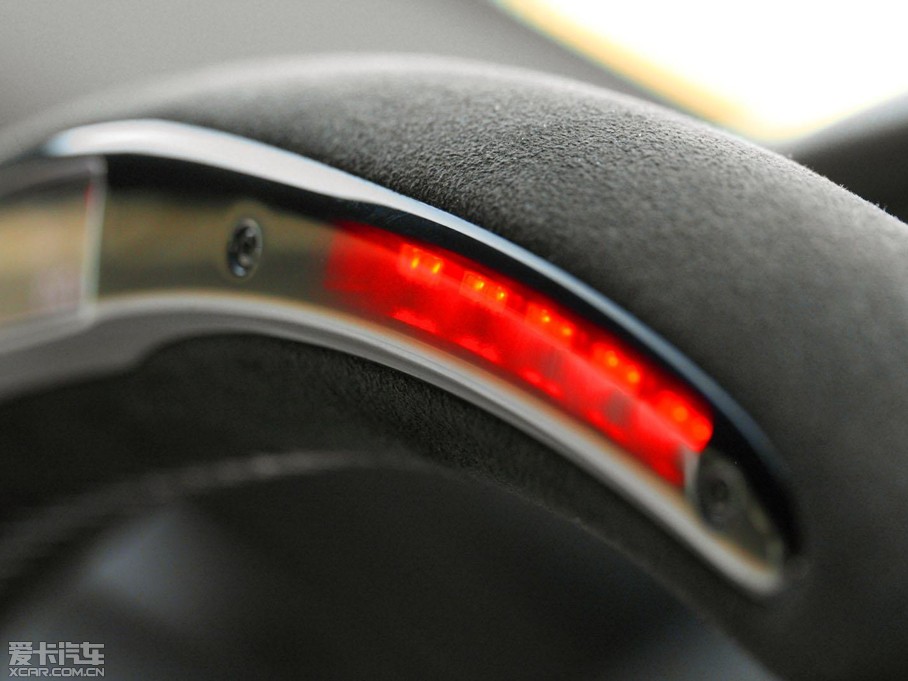 2014R2ϵpT M235i Track Edition