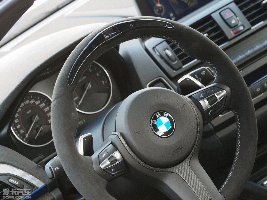 2014R2ϵpT M235i Track Edition