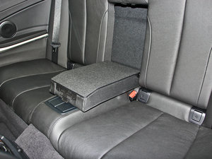 2014款435i 豪华设计套装型 后排中央扶手