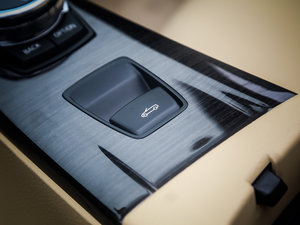 2014款428i 豪华设计套装型 中控区