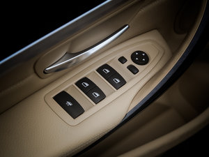 2014款428i 豪华设计套装型 中控区