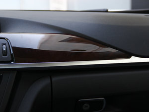 2014335i xDrive п؅^