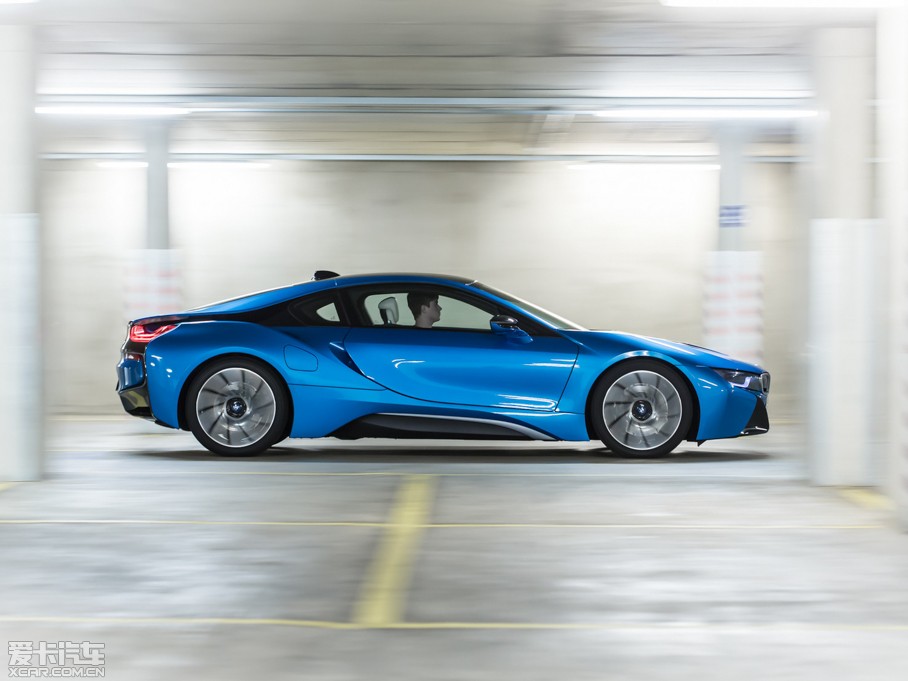 2014Ri8 Coupe (UK-Version)