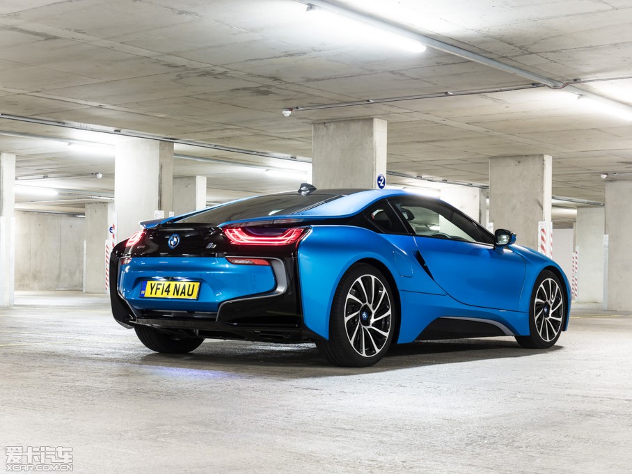 2014Ri8 Coupe (UK-Version)