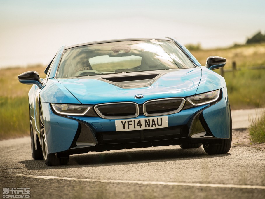 2014i8 Coupe (UK-Version)