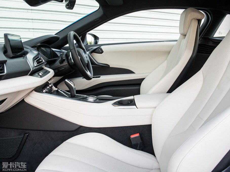 2014Ri8 Coupe (UK-Version)