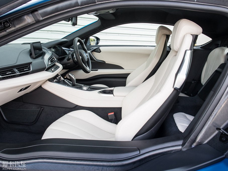 2014Ri8 Coupe (UK-Version)