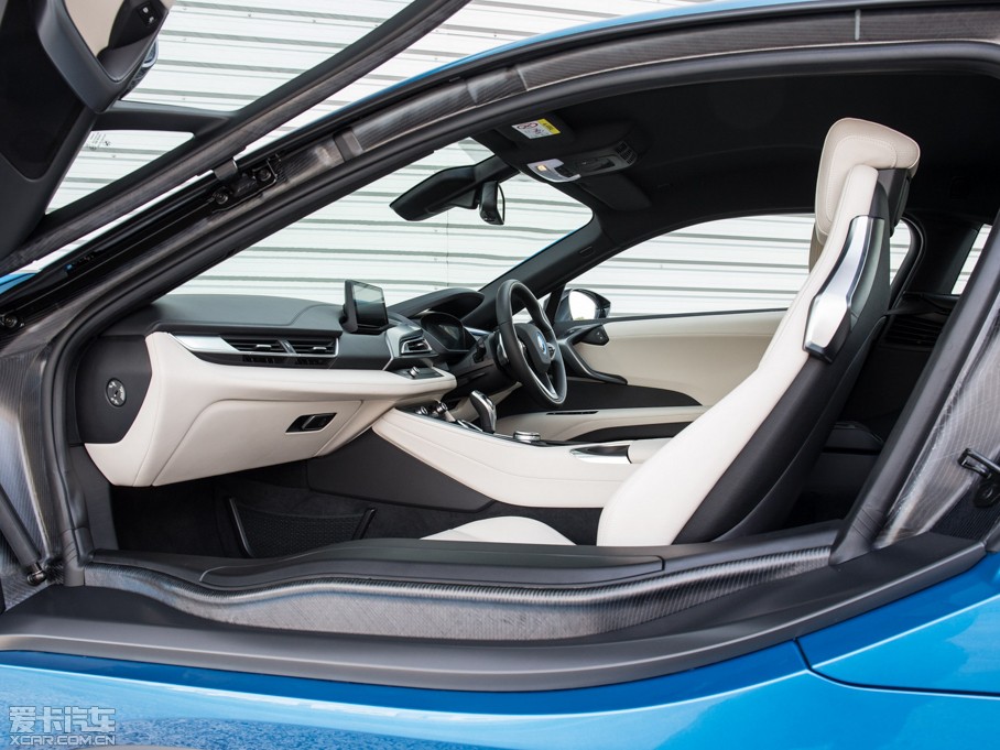 2014Ri8 Coupe (UK-Version)