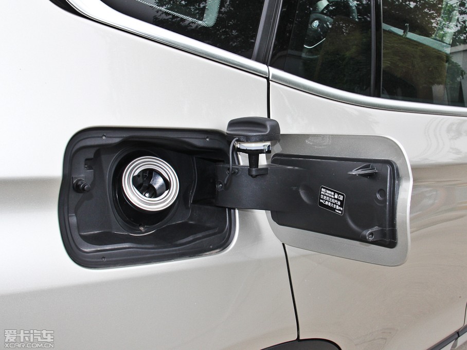 2014RX3Mڣ xDrive28i XOӋb