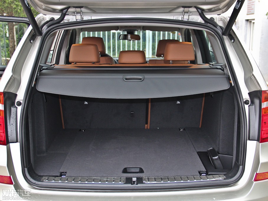 2014RX3Mڣ xDrive28i XOӋb