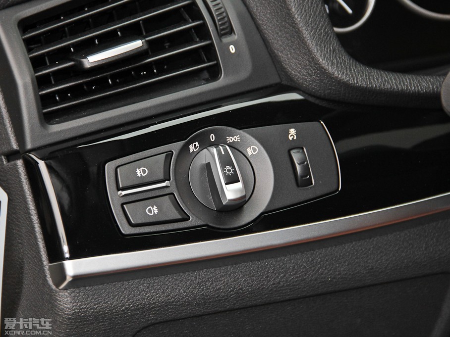 2014RX3Mڣ xDrive28i XOӋb