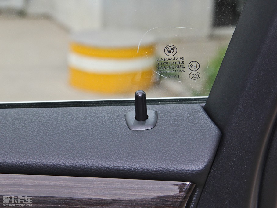 2014RX3Mڣ xDrive28i XOӋb