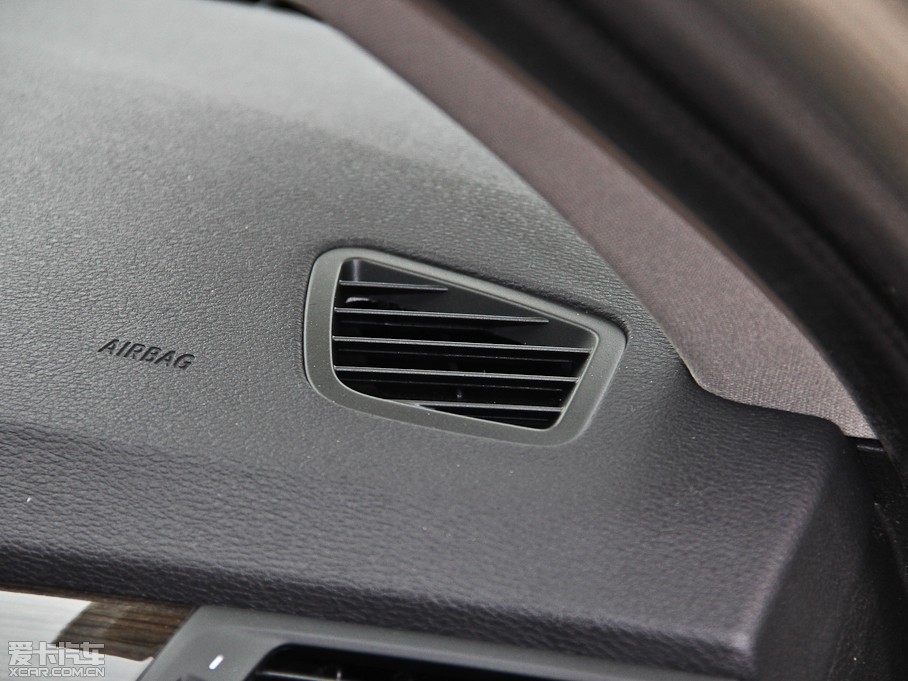 2014RX3Mڣ xDrive28i XOӋb