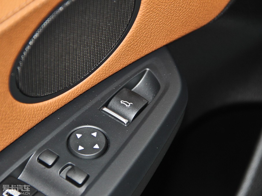 2014RX3Mڣ xDrive28i XOӋb