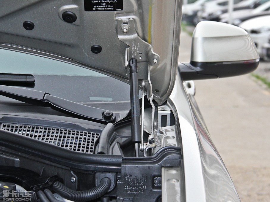 2014RX3Mڣ xDrive28i XOӋb