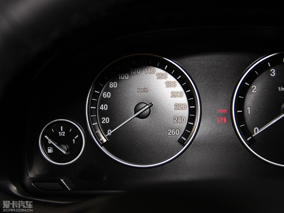 2014RX3Mڣ xDrive20i XOӋb