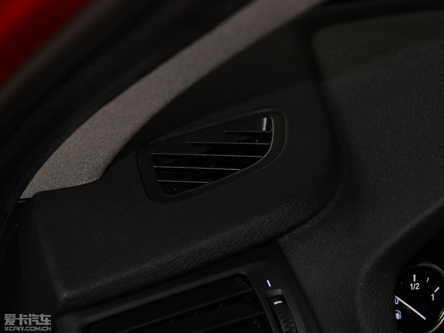 2014RX3Mڣ xDrive20i XOӋb