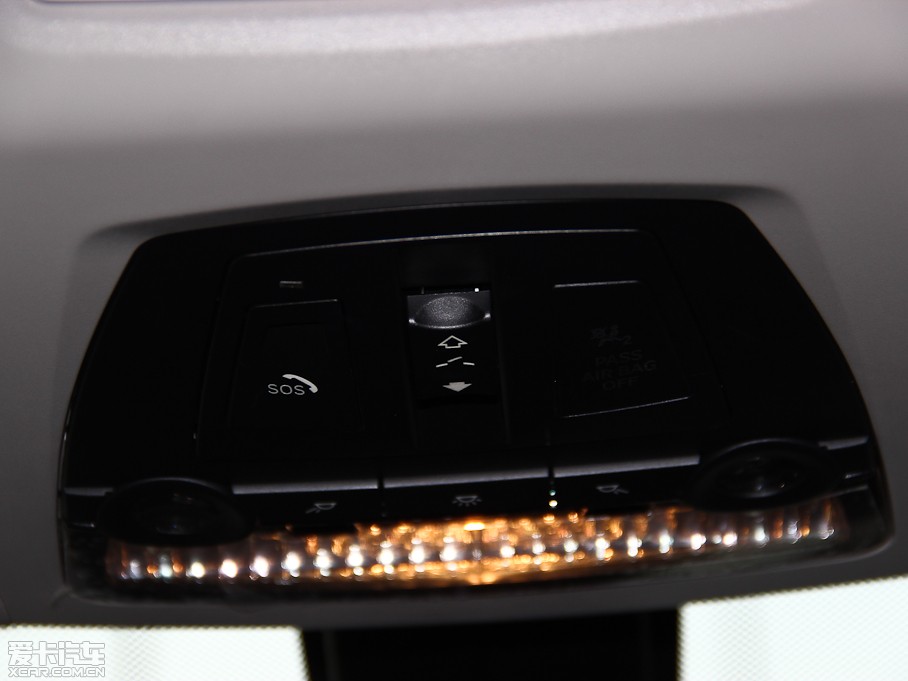 2014RX3Mڣ xDrive20i XOӋb