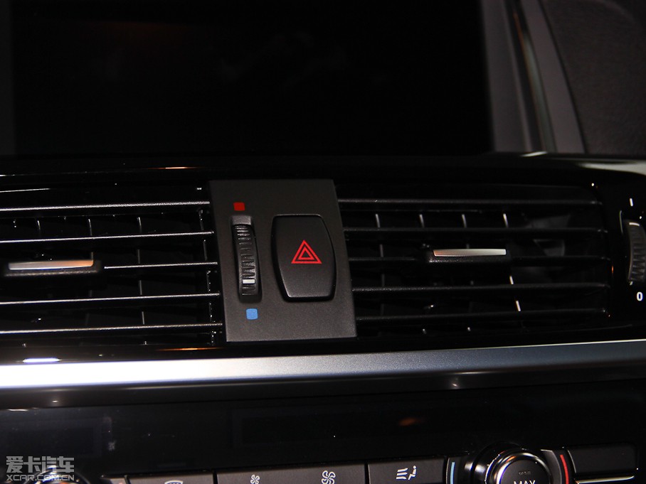 2014RX3Mڣ xDrive20i I