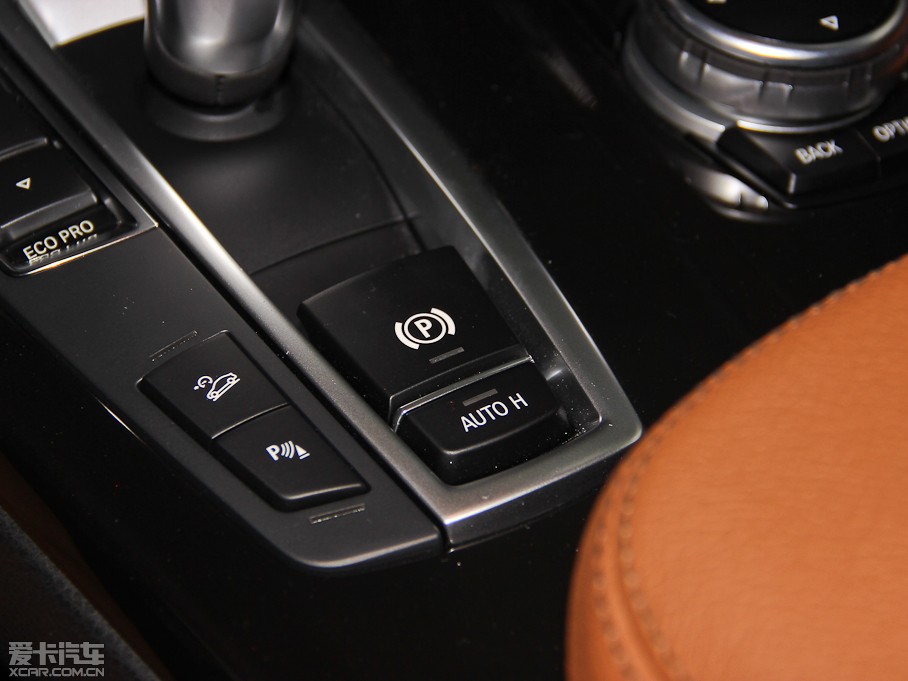 2014RX3Mڣ xDrive20i I