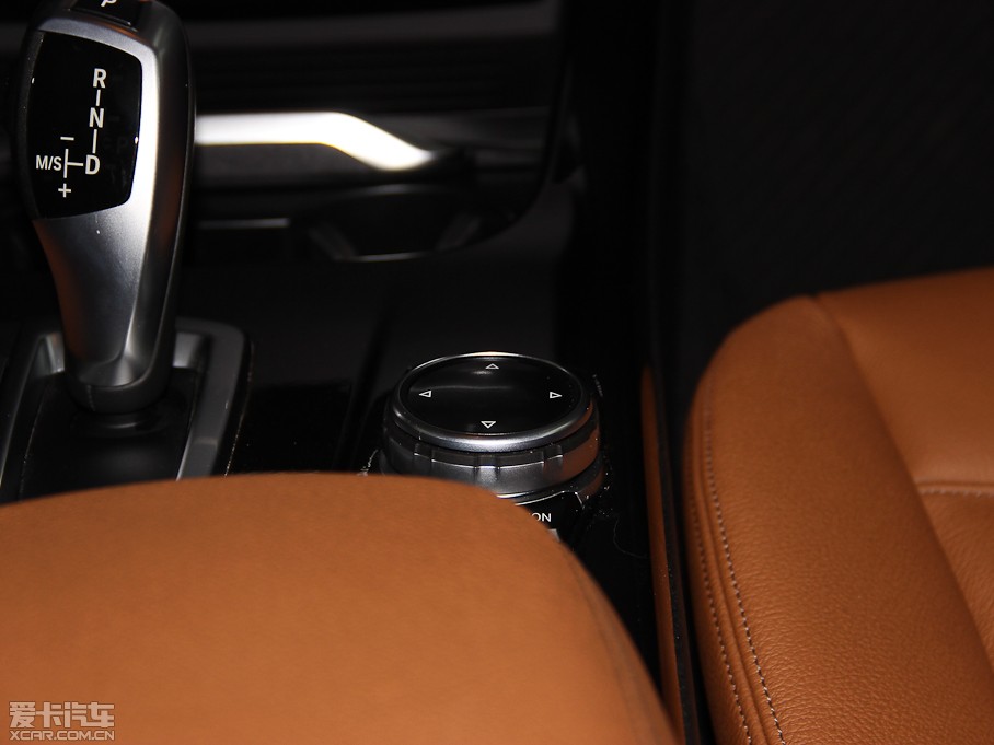 2014��RX3���M�ڣ� xDrive20i �I����