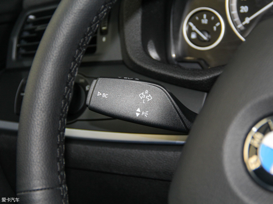 2014RX3Mڣ xDrive20i I