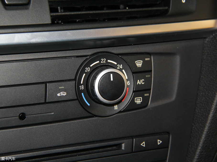 2014��RX3���M�ڣ� xDrive20i �I����