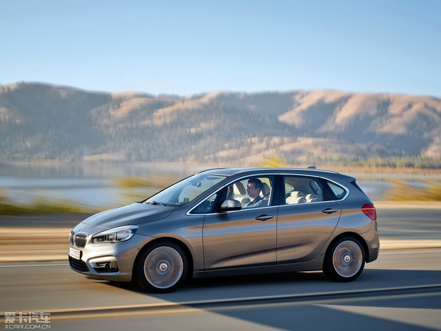 2015R2ϵ܇(M) 225i