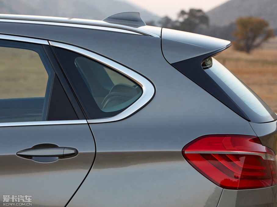 2015R2ϵ܇(M) 225i