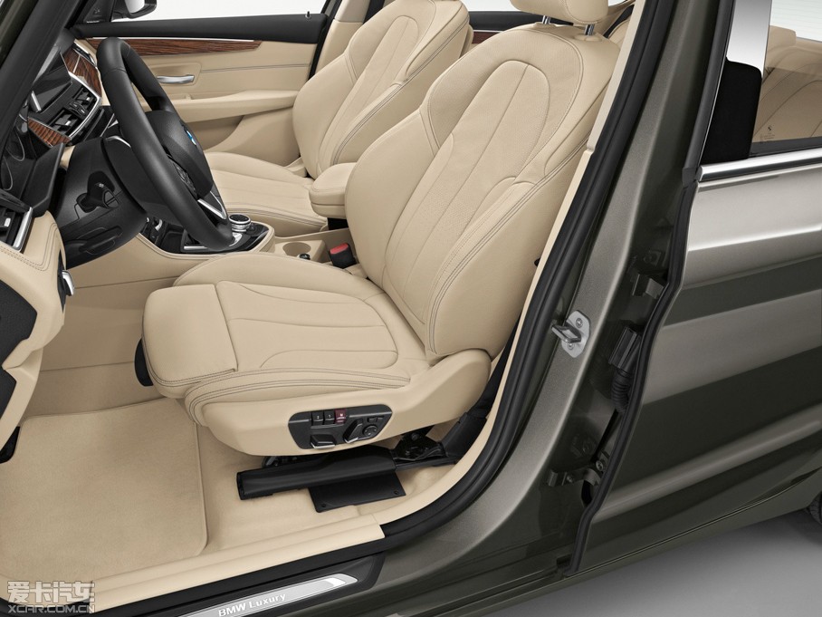 2015R2ϵ܇(M) 225i