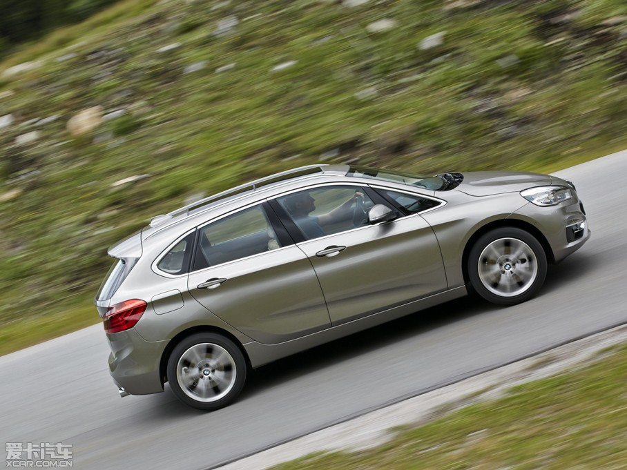 2015R2ϵ܇(M) 225i